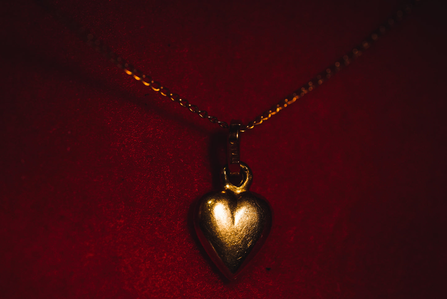 Romantic Vintage Three-Dimensional Heart Pendant