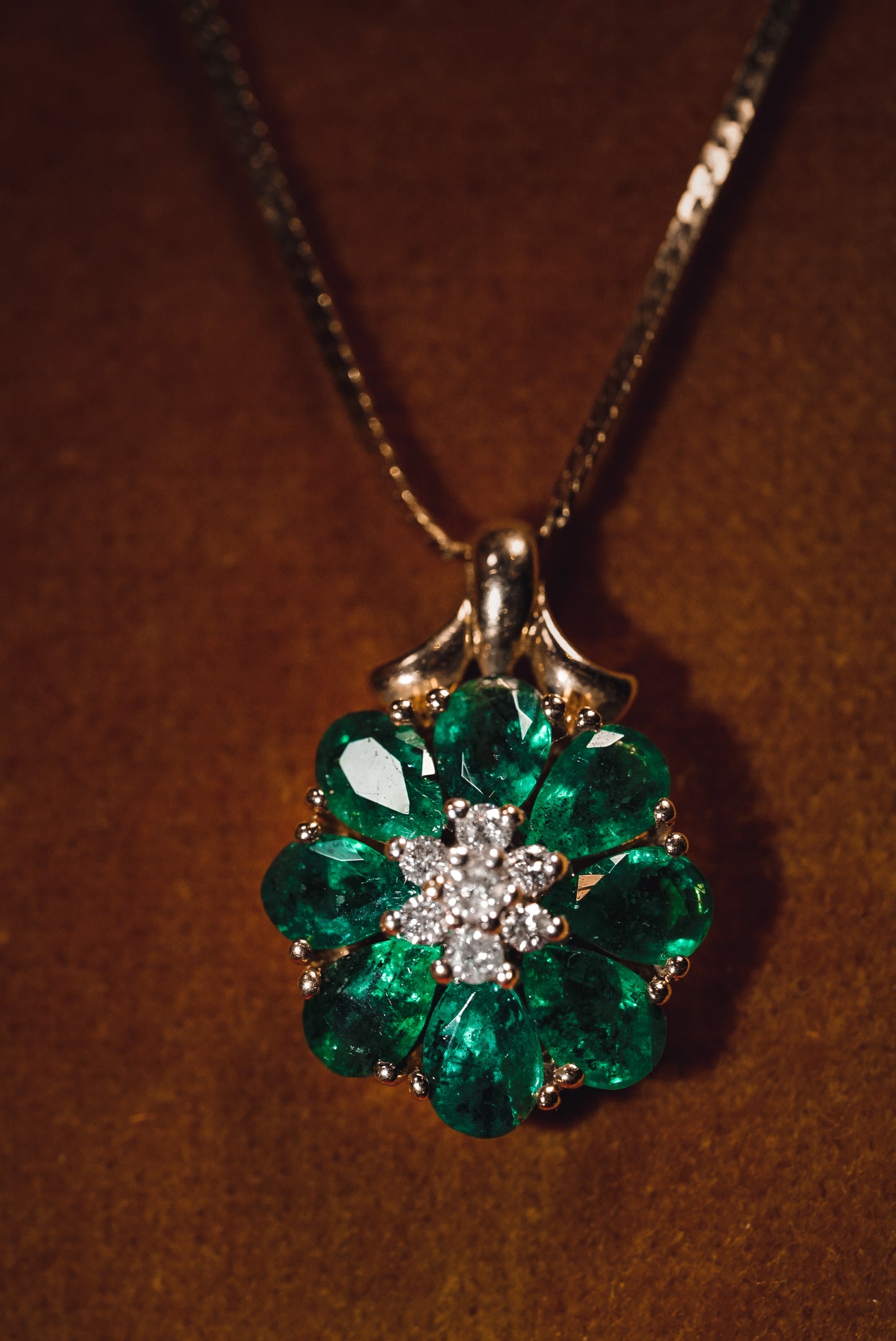 Outstanding Vintage Diamond & Emerald Pendant