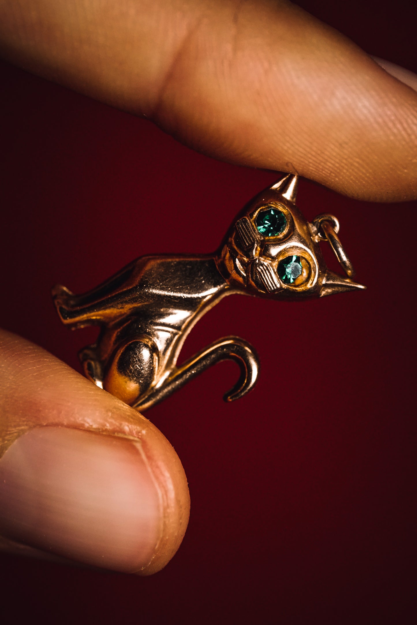 Amusing Vintage Gold Cat Pendant