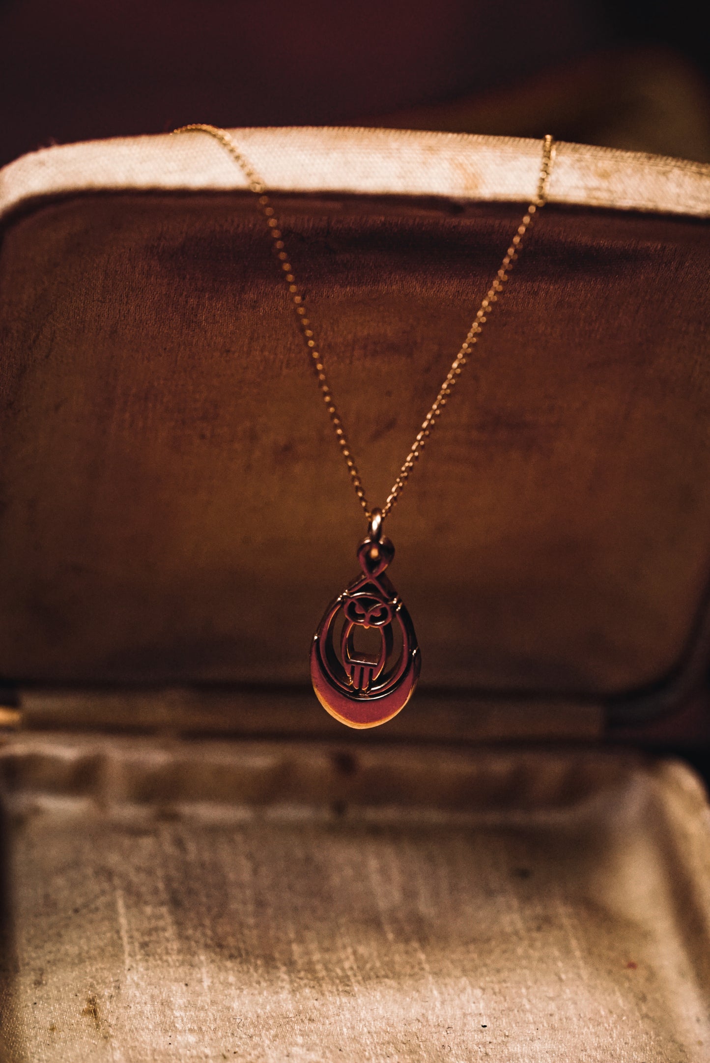 Wise Vintage Owl Pendant