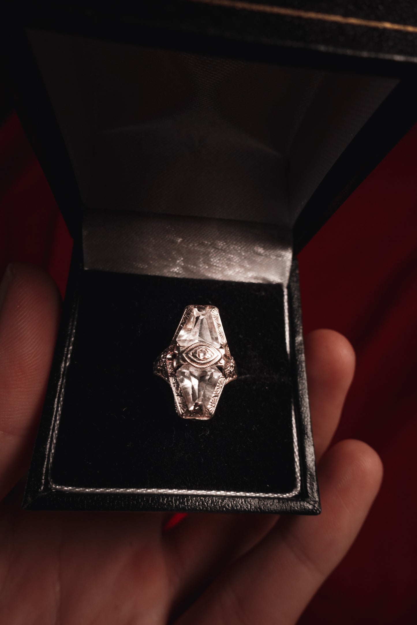 Protective Vintage White Gold Ring