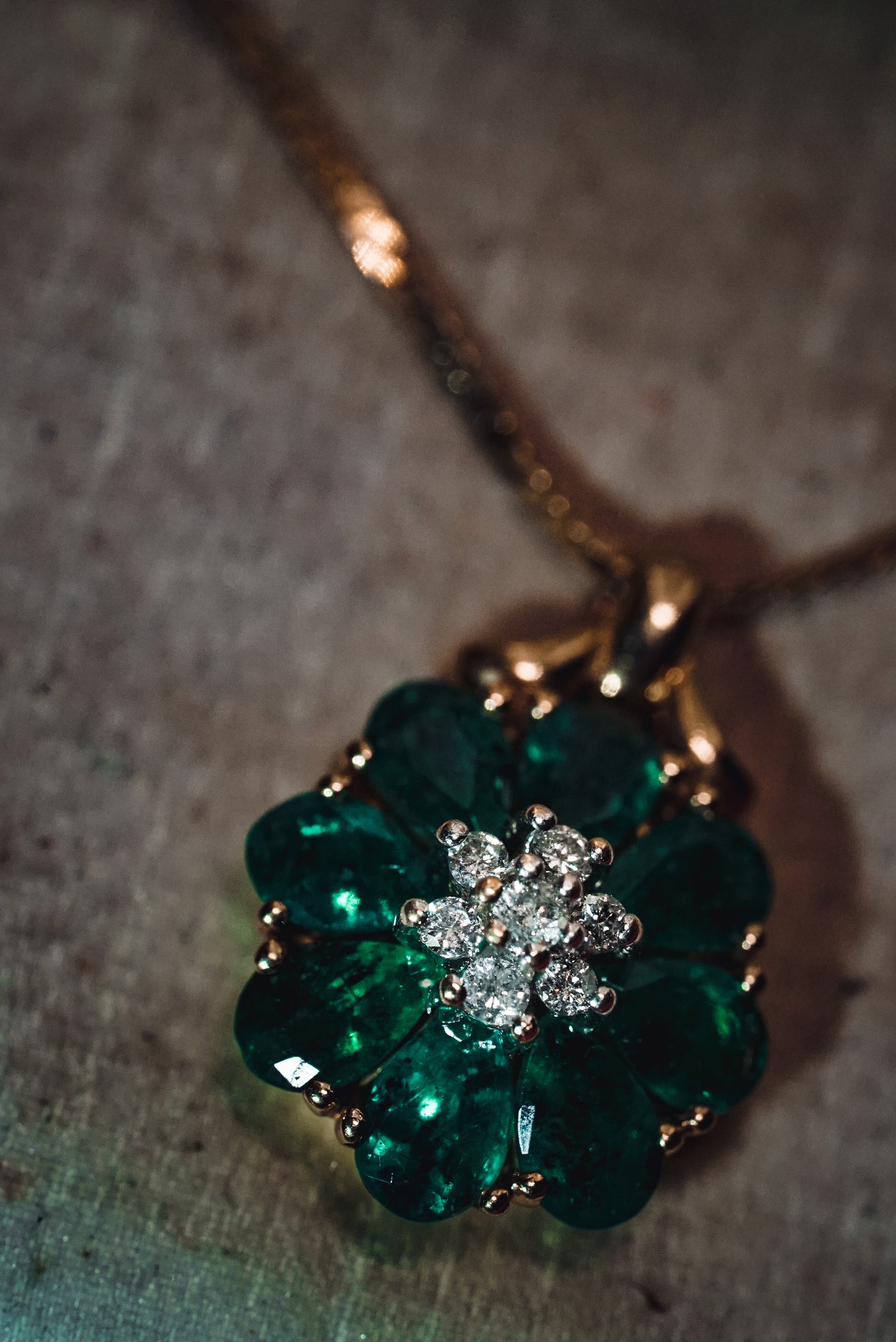 Outstanding Vintage Diamond & Emerald Pendant