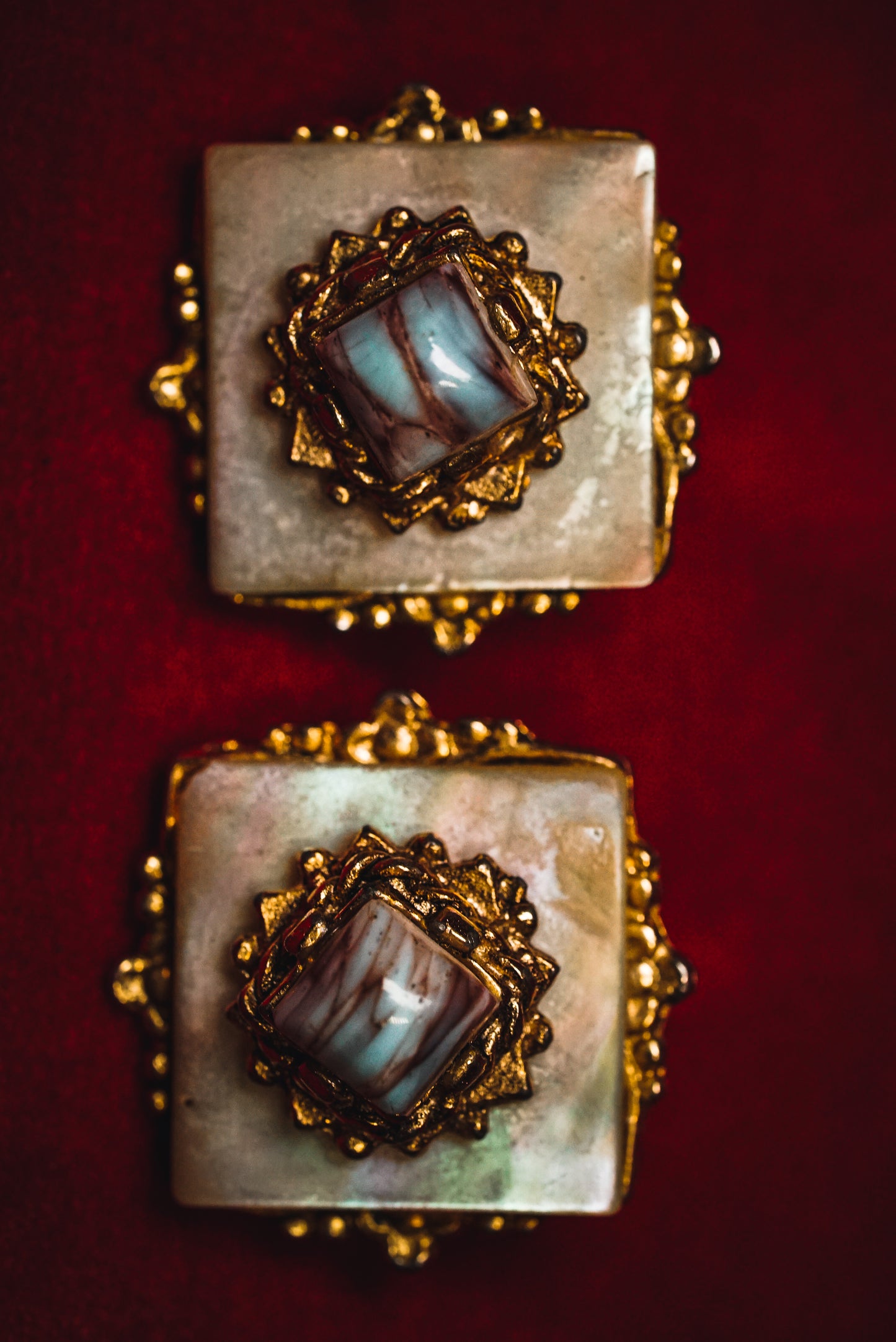 Extremely Rich Ornate Mother-of-Pearl & Aragonite Set - Matching Bracelet & Earrings