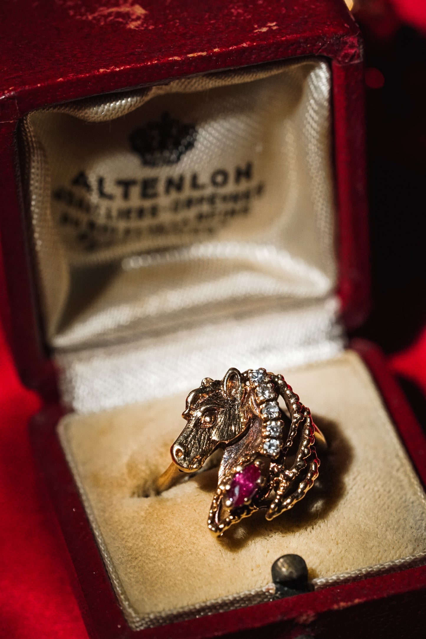 Horse Head Ring Set with Rubies And Diamonds